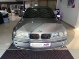 BMW 320i Edition Exclusive*LEDER*XENON*AUT.*SZH*ALU! - BMW 320 aus 2003: 320i