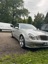Mercedes-Benz Mercedes E 270 - gebrauchte Mercedes-Benz E 270 aus dem Jahr 2004