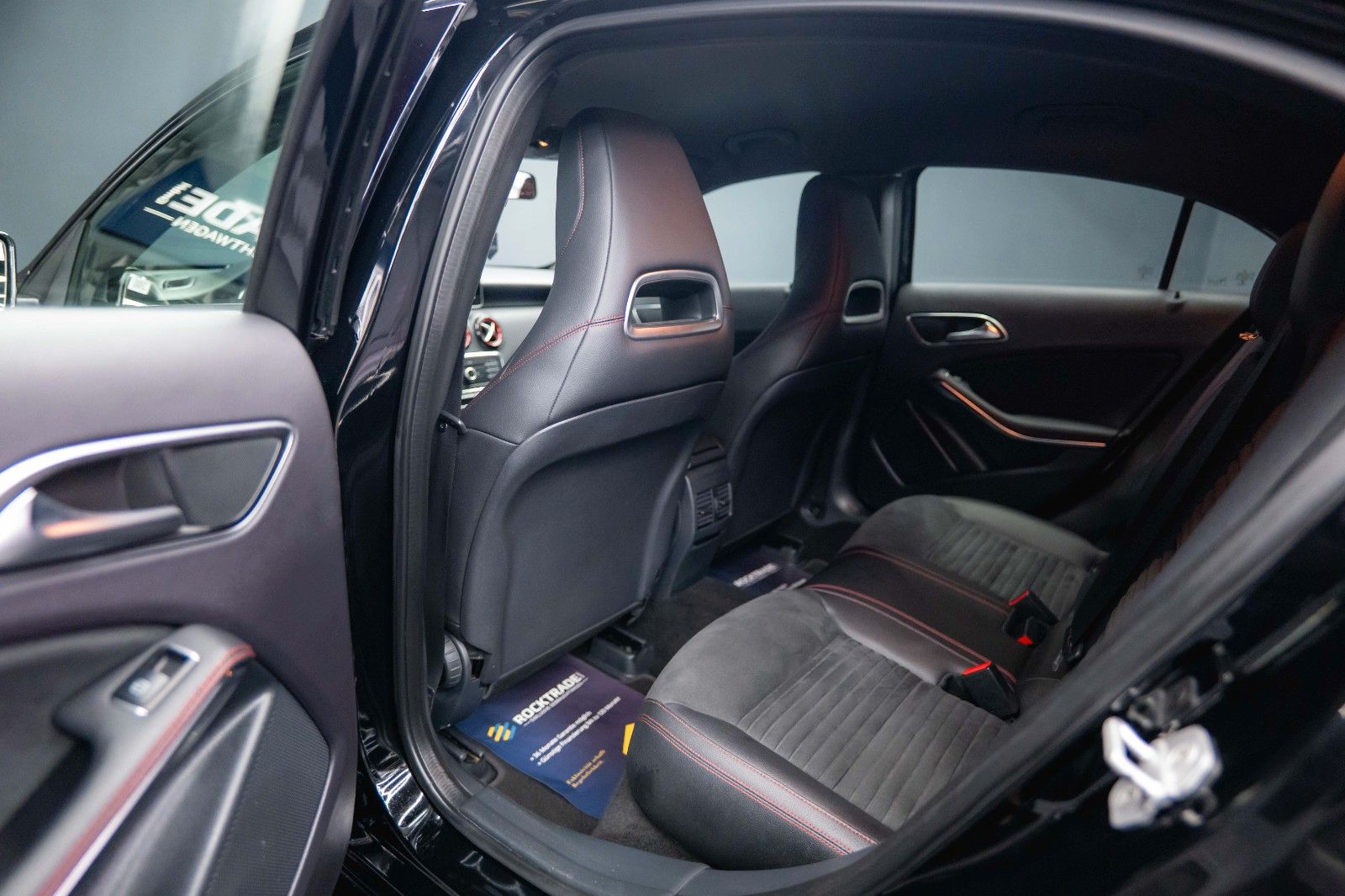 Fahrzeugabbildung Mercedes-Benz A 250 AMG Sport Black Edition *TÜV Neu*Navi*19%*