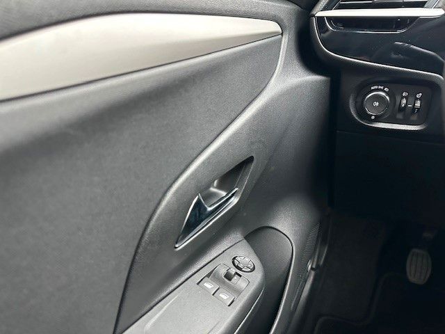 Fahrzeugabbildung Opel Corsa F Edition 1.2l 75PS PDC!