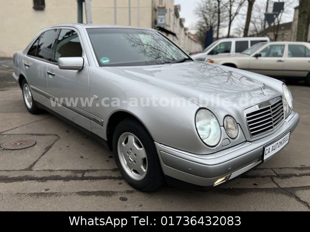 Mercedes-Benz E 240*Elegance*KLIMAAUTOMATIK*PDC*XENON*AUTOMATI