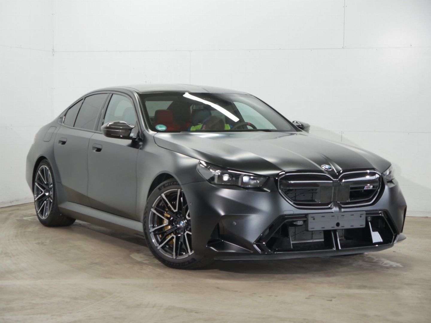 Fahrzeugeinzelansicht 6 Fahrzeugabbildung BMW M5 Limousine |M Carbon-Keramik Bremse |B&W |M Dr