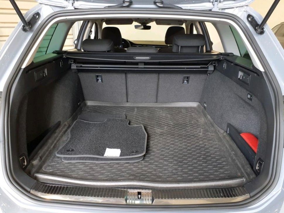 Volkswagen Passat - Bild 10
