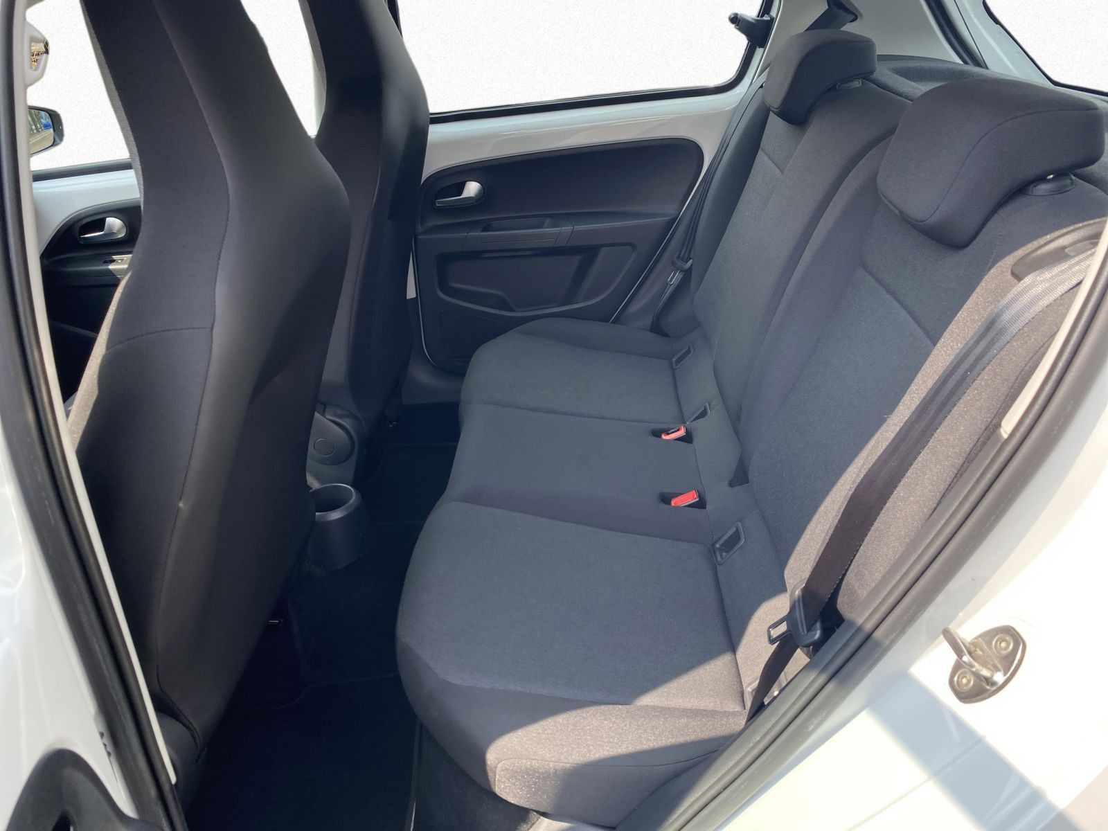 Volkswagen up! - Bild 13