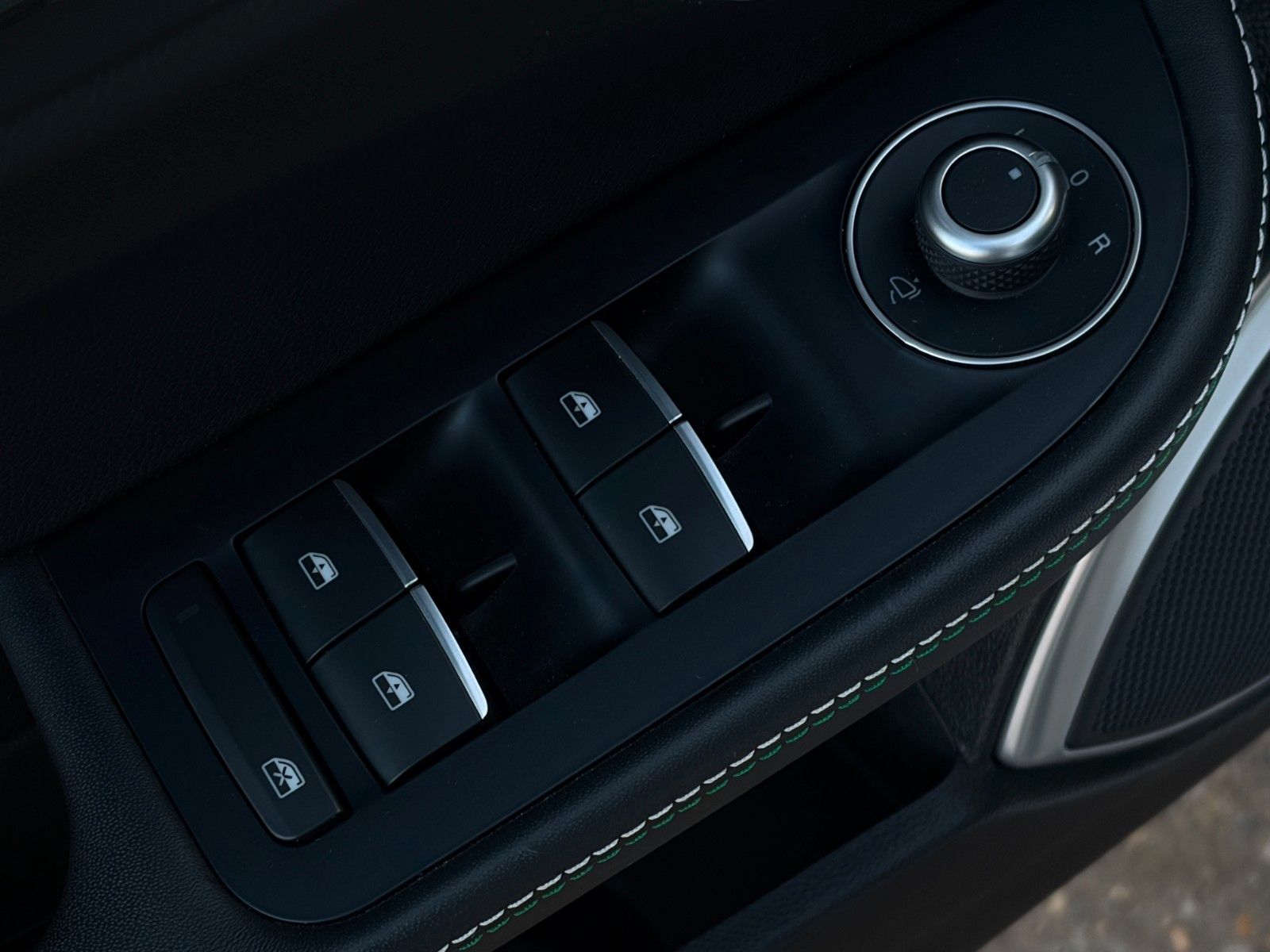 Fahrzeugabbildung Alfa Romeo Giulia Quadrif 2.9 510 Sparco Carbon Schale H&K