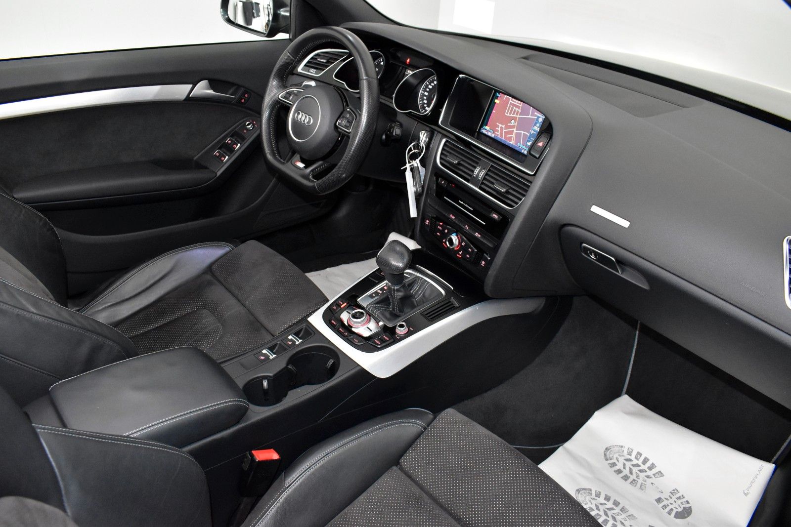 Fahrzeugabbildung Audi A5 Cabriolet 2.0 TFSI quattro S Line TLeder,Navi