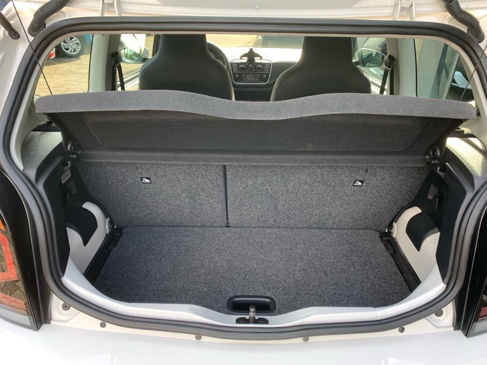 Fahrzeugabbildung Volkswagen up! 1.0 BMT move up! Sitzheizung 1Hd