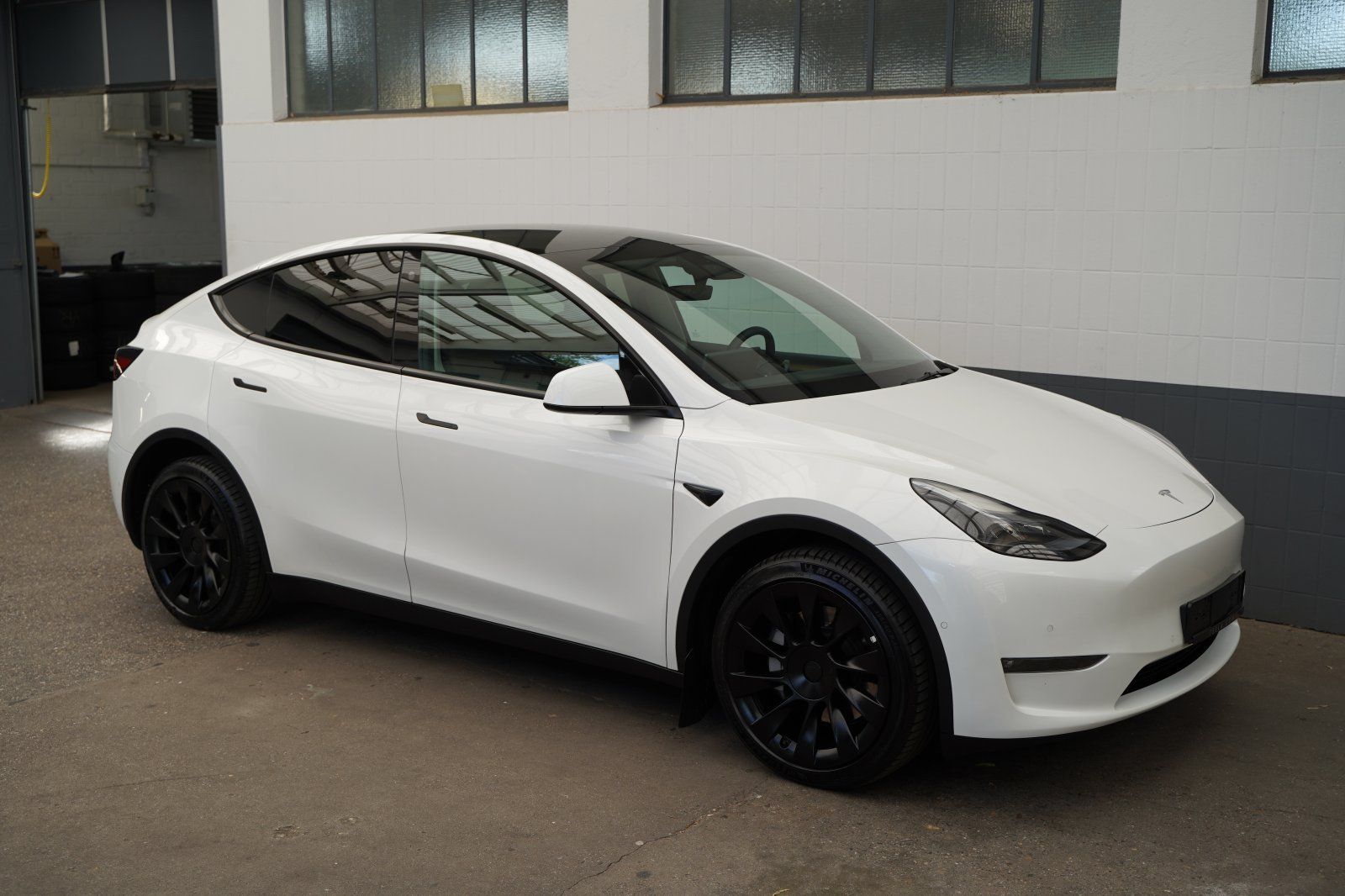 Tesla Model Y Long Range AWD 20-Zoll foto 19