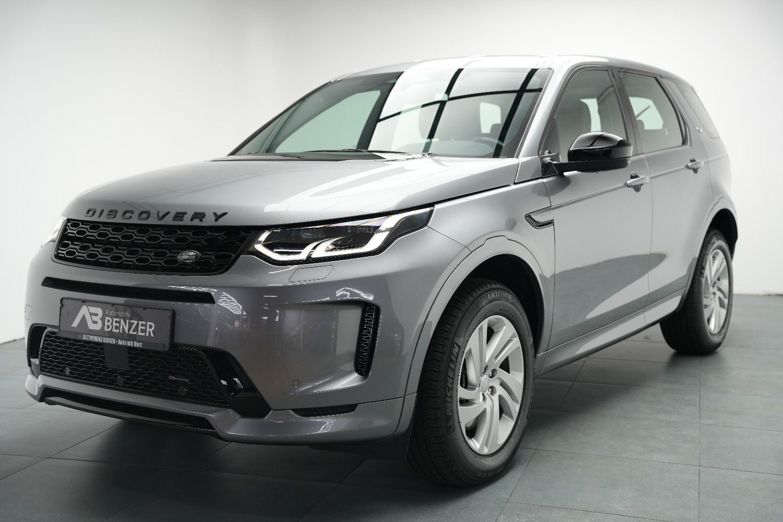 Fahrzeugabbildung Land Rover Discovery Sport /R-Dynamic/LED/R-Cam/Leder/AHK/