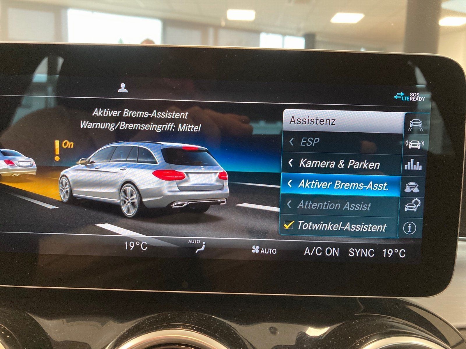 Fahrzeugabbildung Mercedes-Benz C 220 d T Avantgarde*Kamera*LED*Totwinkel*Navi*