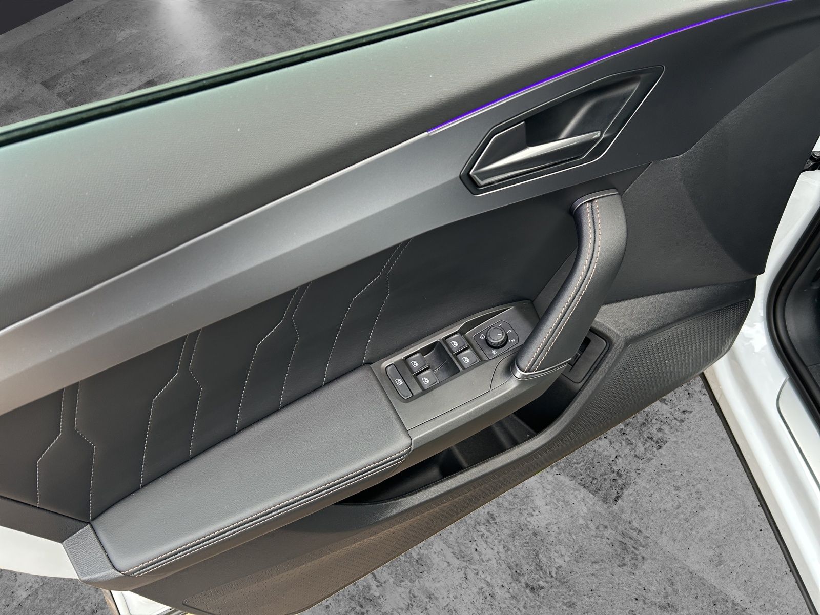 Fahrzeugabbildung CUPRA Formentor TSI DSG LED ACC SH PDC Ambiente Climat