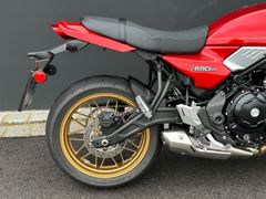 KAWASAKI Z 650 RS ABS 1.Hand nur 52 km + GARANTIE