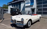 Alfa Romeo 2000 Touring Spider - Alfa Romeo Spider: Roadster