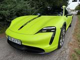 Porsche Taycan 4 Cross Turismo -