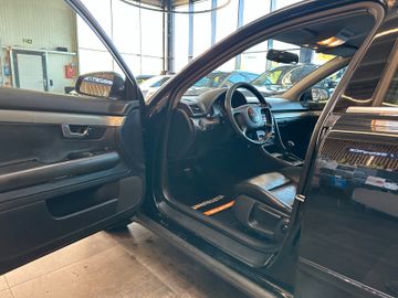Audi A4  *TÜV 0228*KLIMAAUTOMATIK*SitzHZ*VOLL-LEDER*