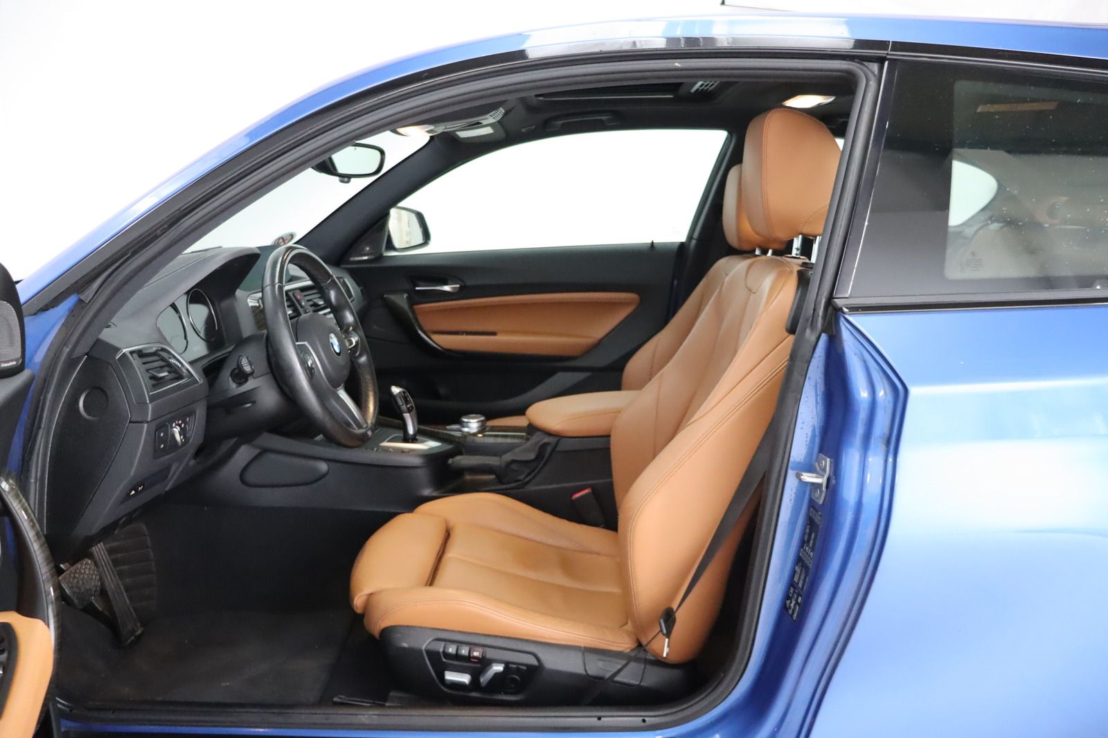 Fahrzeugabbildung BMW 120 xd * LED * Navi * Memory * 1. Hand * M-Paket