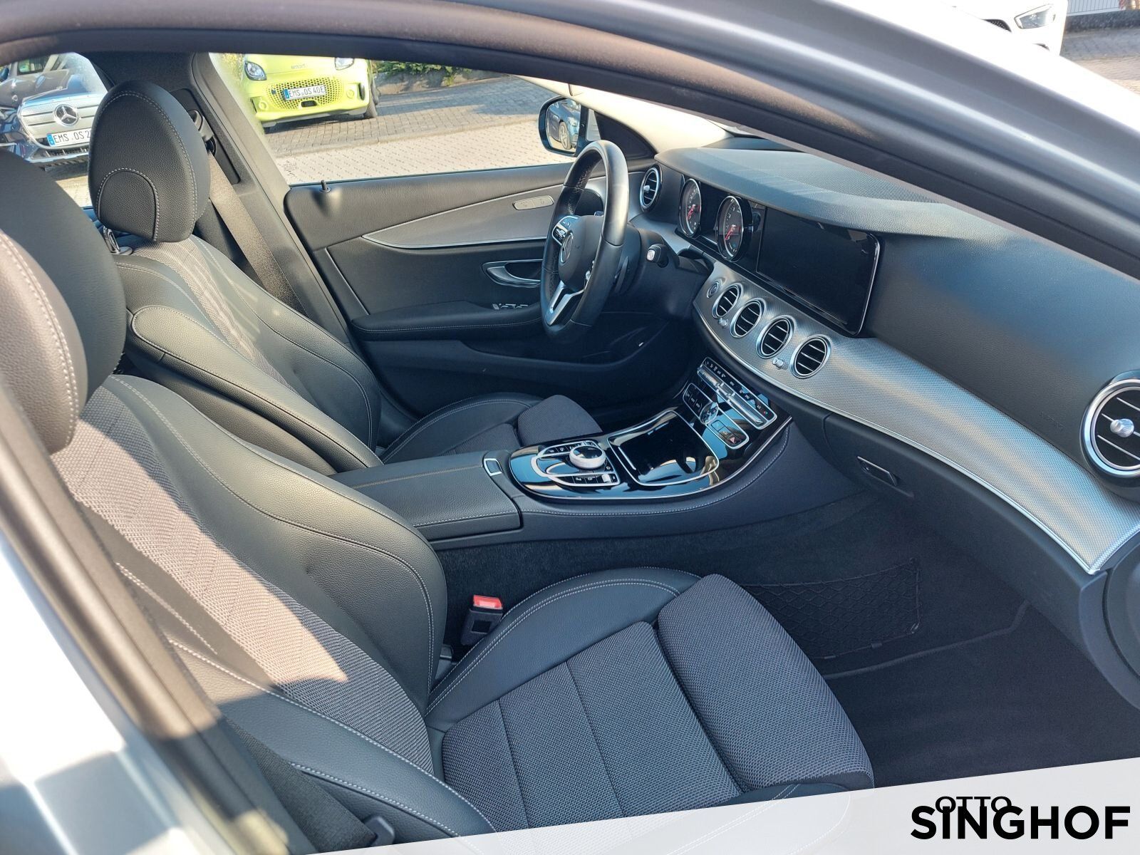 Fahrzeugabbildung Mercedes-Benz E 200 T Avantgarde 4Matic+dyn.LED+Rü Kam+TOTW+