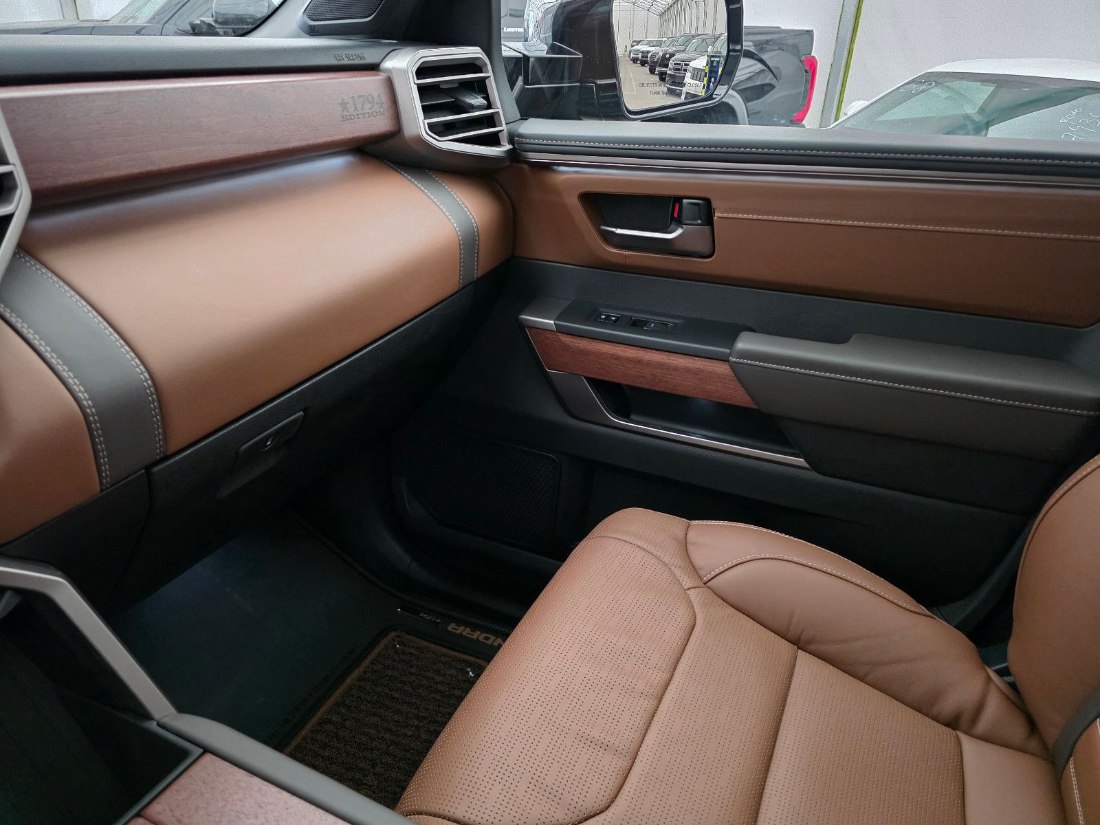 Fahrzeugabbildung Toyota Tundra 1794 Edition T1: 72.000 EURO ! Stock !