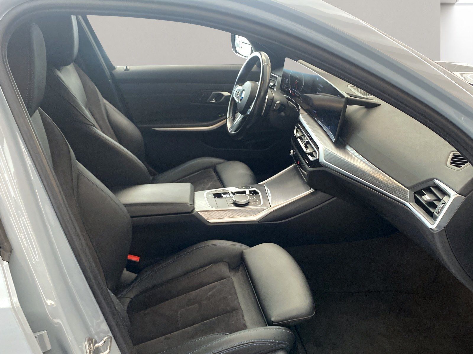 BMW 330i Touring M Sport Navi AHK Harman K PDC LED foto 5
