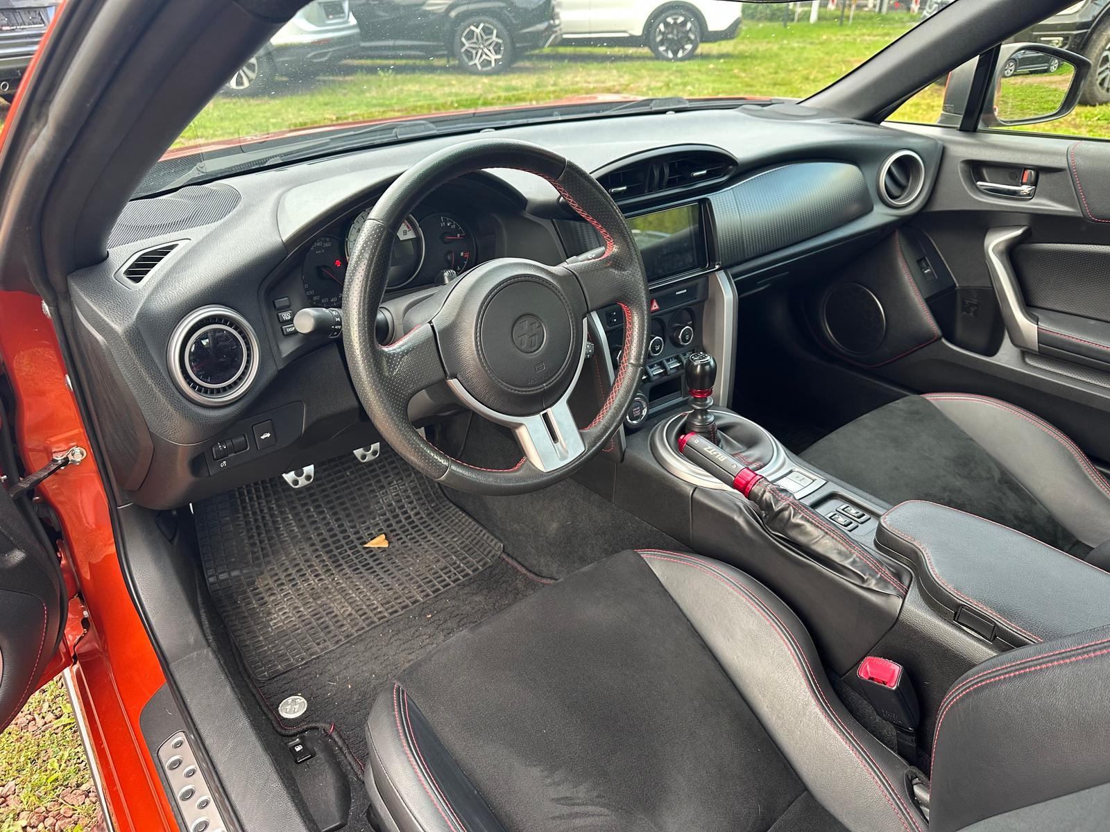 TOYOTA GT86 - 2.0 200 CV - BVM - 18''