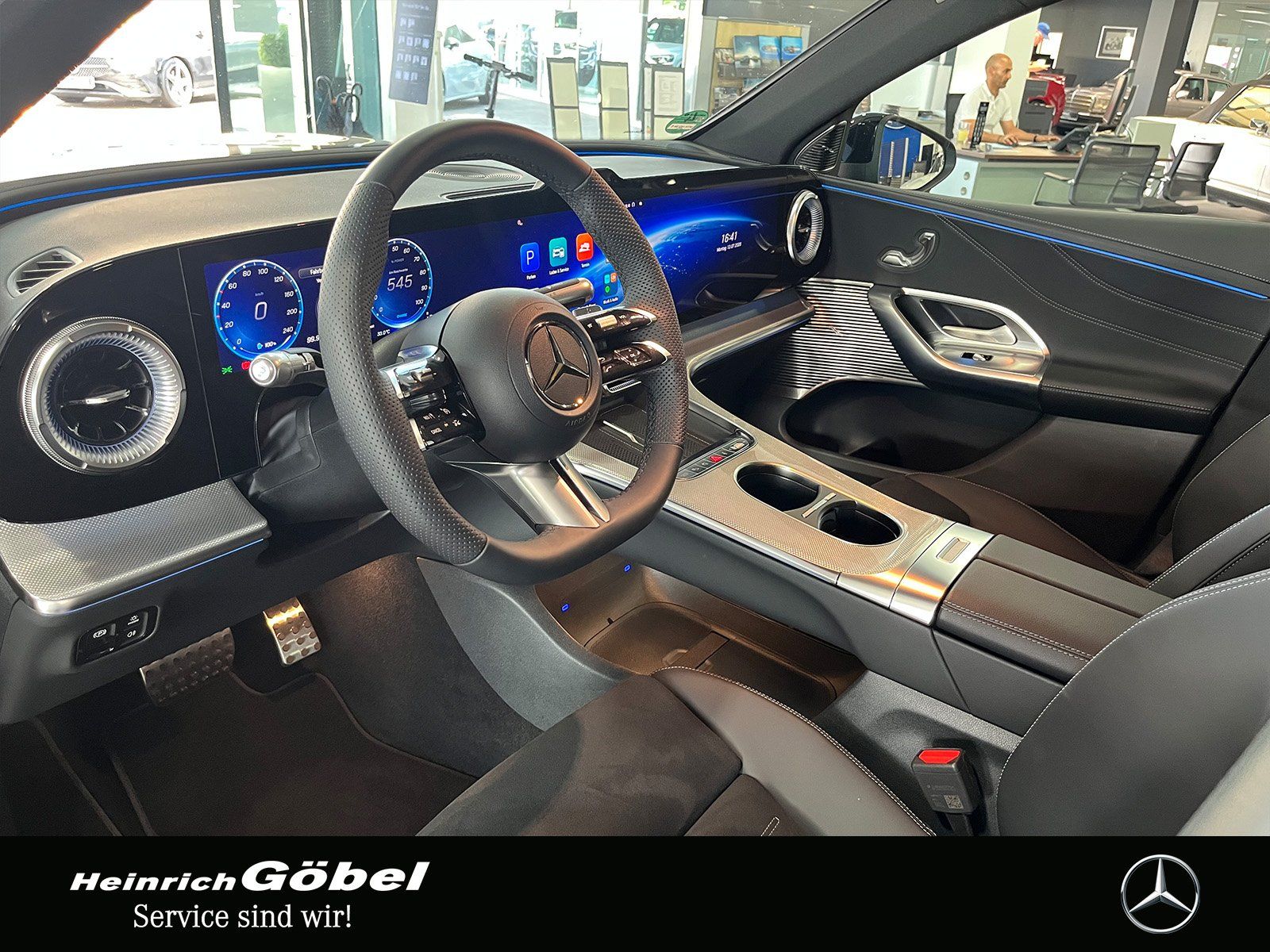 Fahrzeugabbildung Mercedes-Benz GLC 400 4M EQ AMG+PANO+HYPERSCREEN+BURMESTER