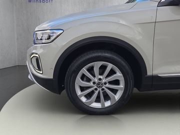 Fahrzeugabbildung Volkswagen T-Roc Style 1.5 TSI DSG easy open AHK Kamera ACC