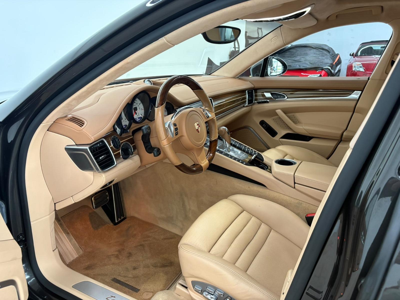 PORSCHE PANAMERA - TURBO - 500 CV - HAYON ÉLECTRIQUE