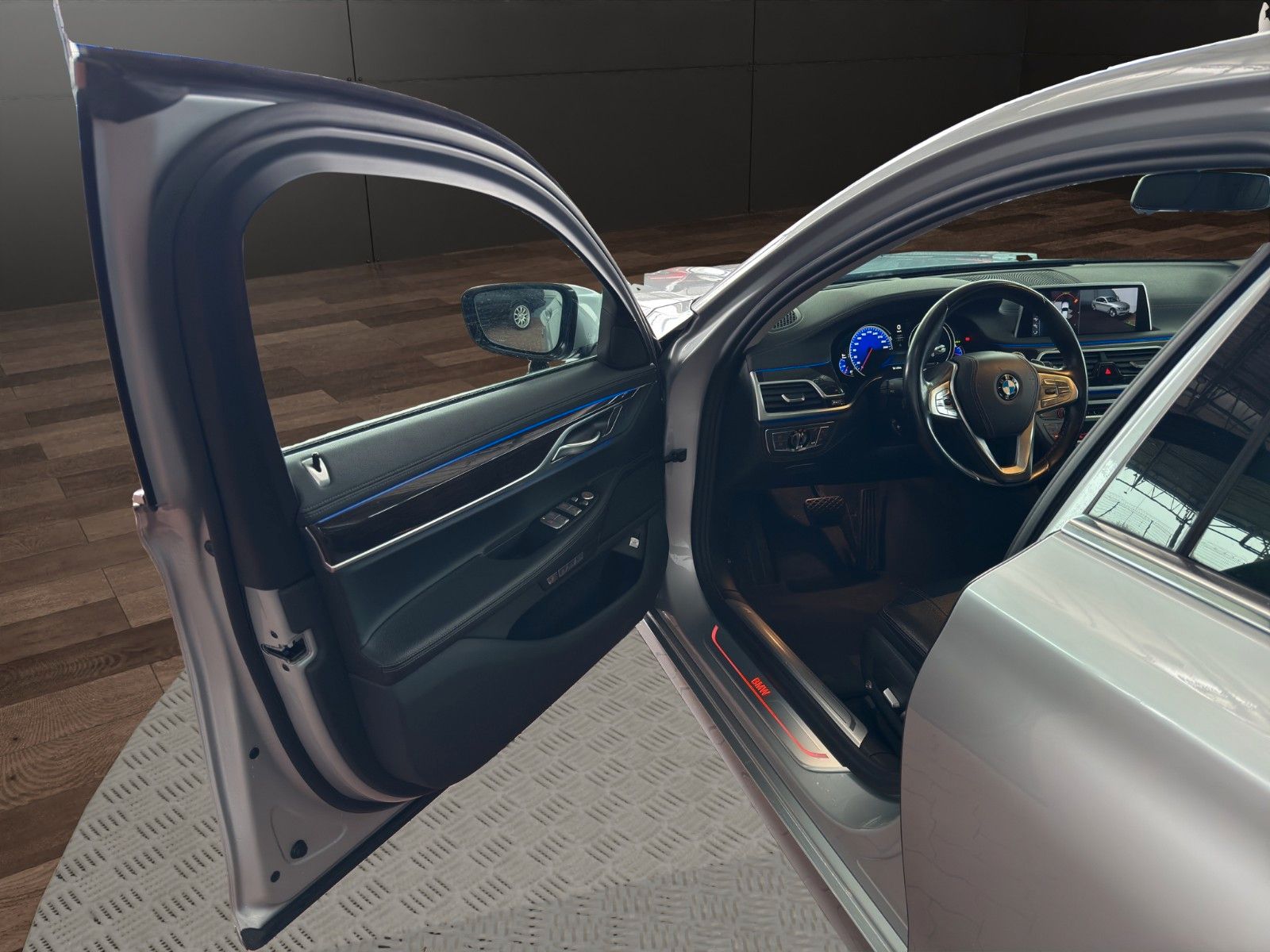 Fahrzeugabbildung BMW 730d 1.Hand /SoftClose/360°/Dig.Cock/4-Zonen