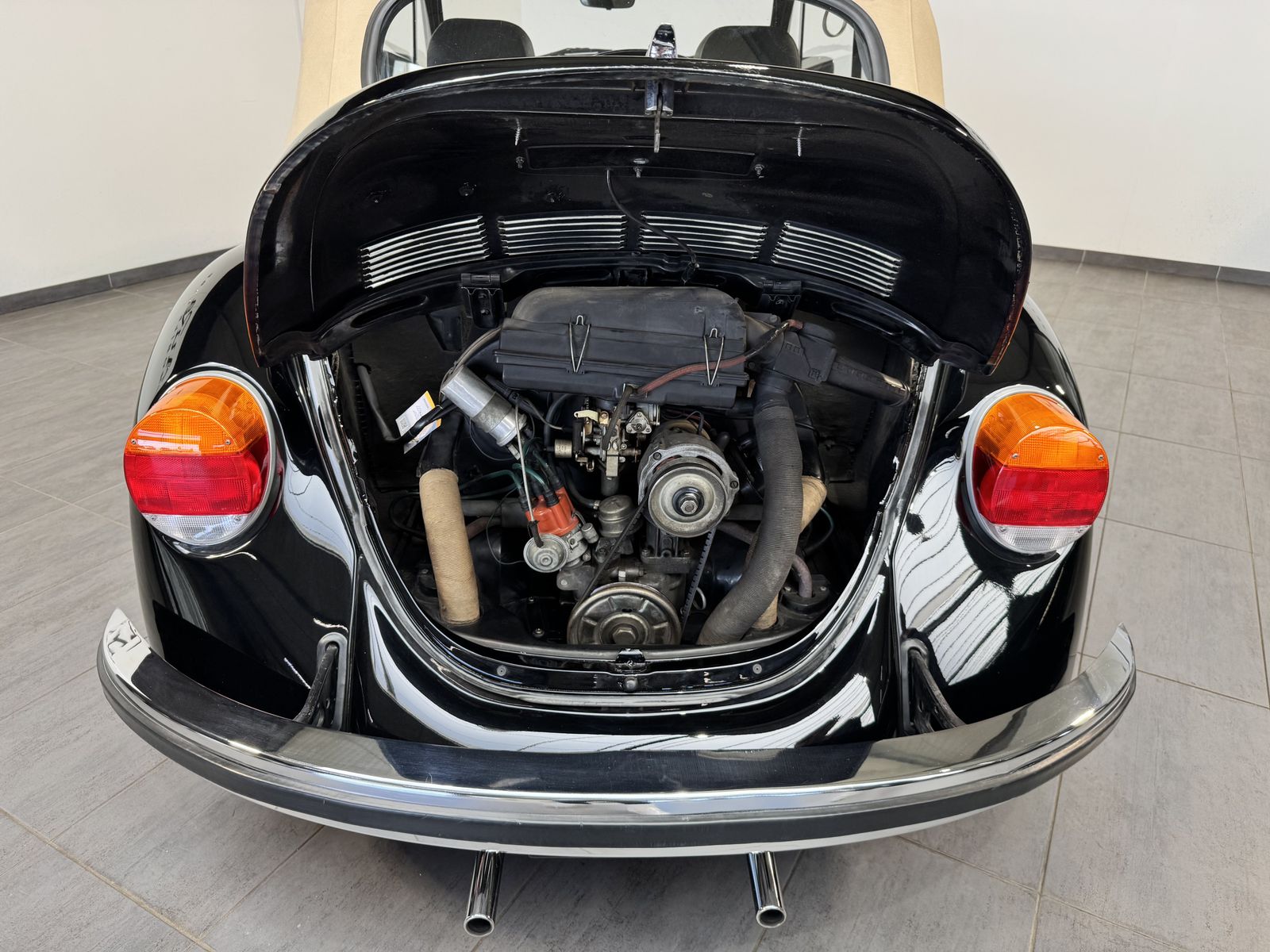 Fahrzeugabbildung Volkswagen Käfer 1303 Karmann Cabriolet MATCHING-NUMBERS