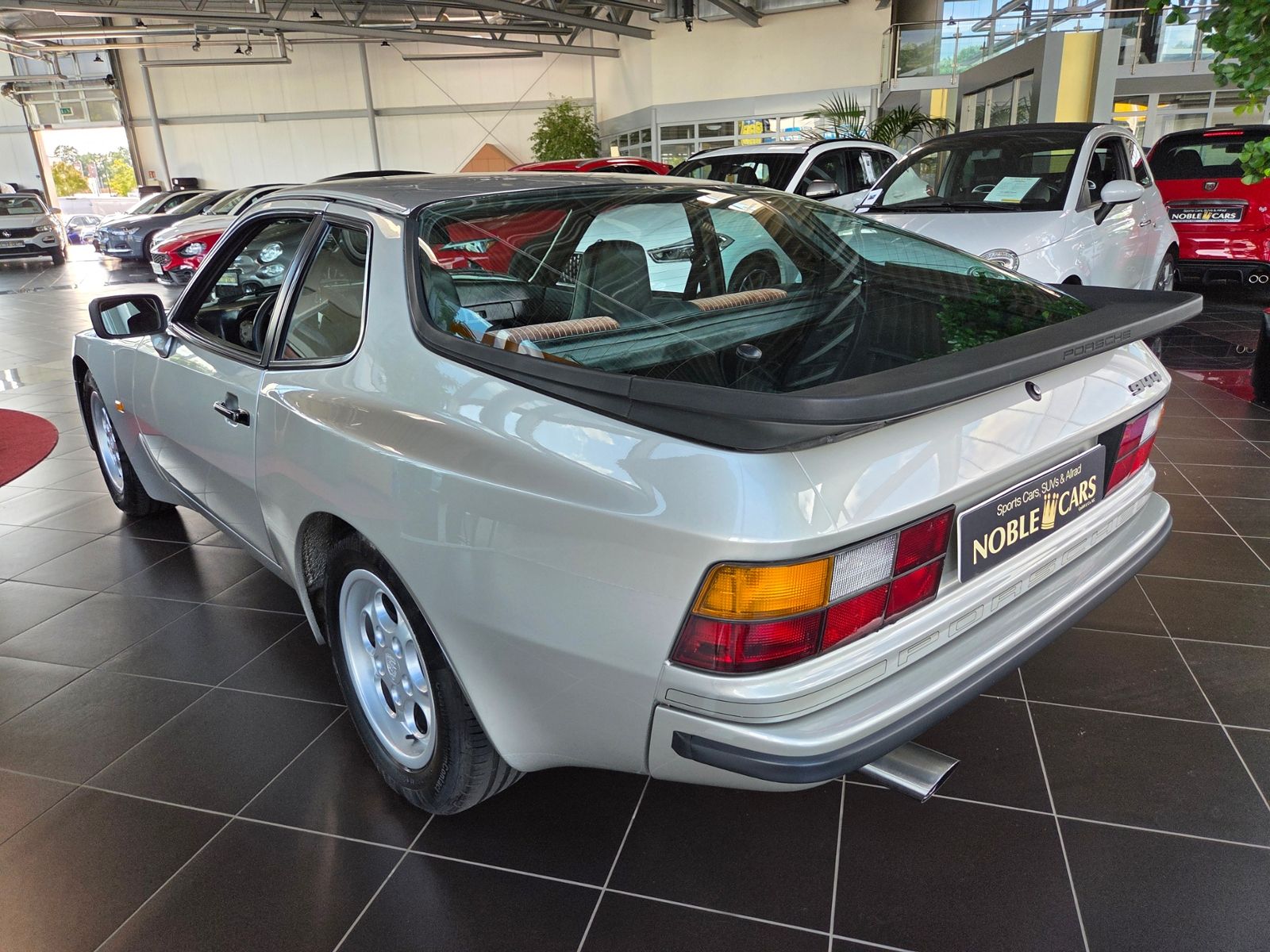 Fahrzeugabbildung Porsche 944 Basis Coupe DEUTSCHES FAHRZEUG H-KENNZEICHEN