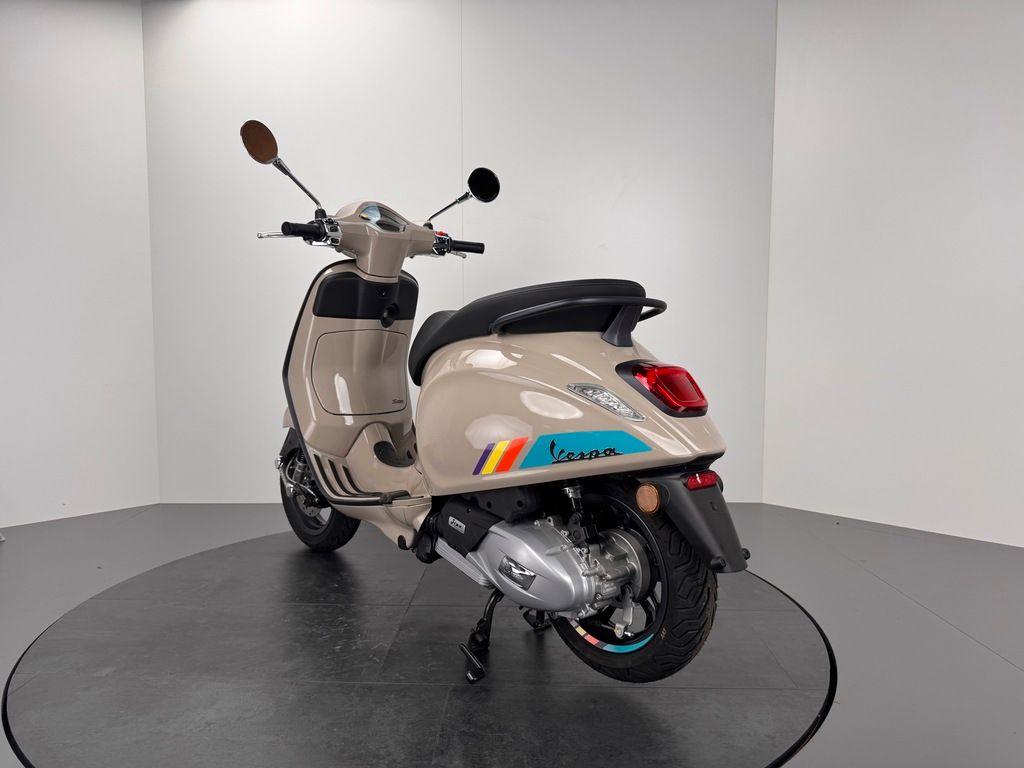 Fahrzeugabbildung Vespa PRIMAVERA 125 SPORT E5+ *NEUFAHRZEUG