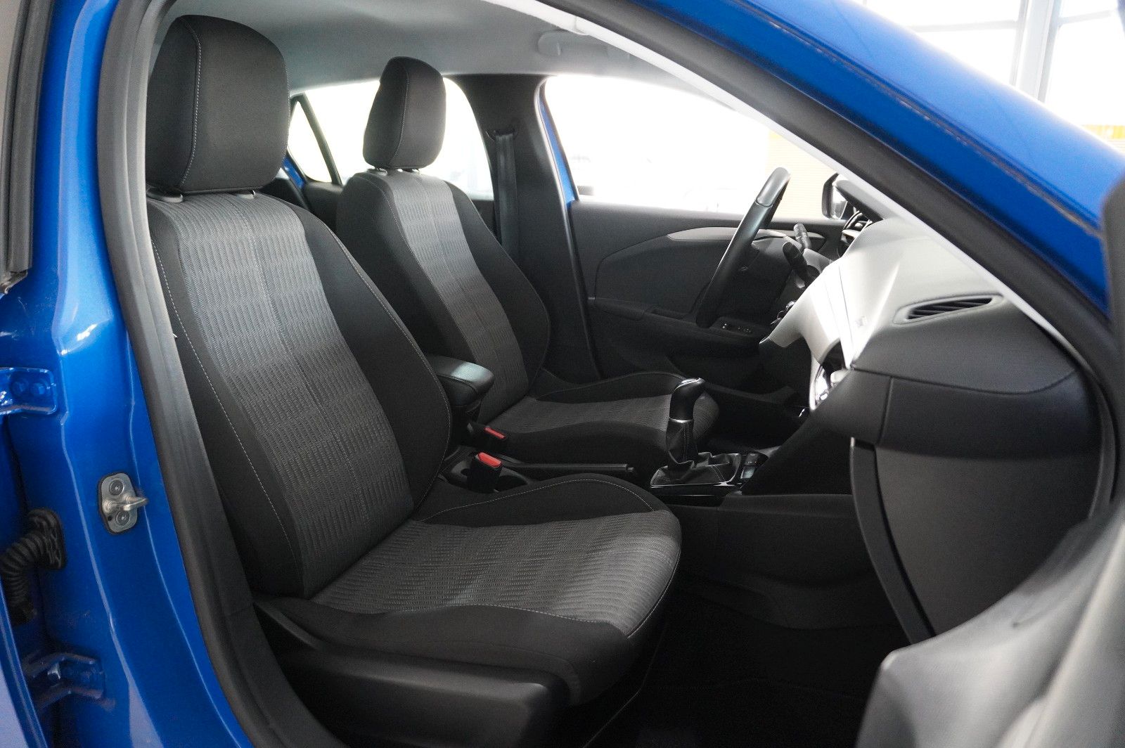 Fahrzeugabbildung Opel Corsa F 1.2 EDITION NAVI/LED/TEMP/PDC/SPORT/DAB+