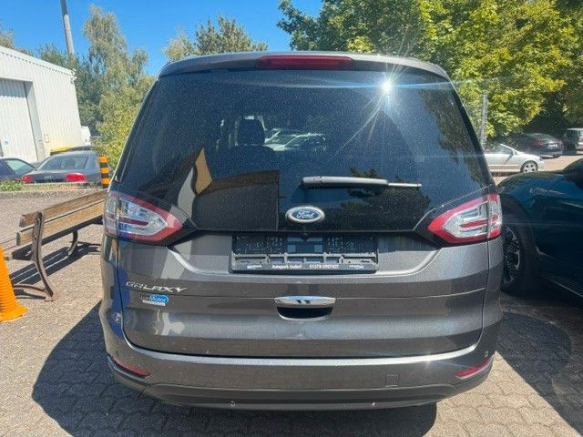 Fahrzeugabbildung Ford Galaxy Titanium AWD LEDER 7 SITZER LED KAMERA
