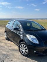 Toyota Yaris 1,3-l-VVT-i Cool Cool - Toyota Yaris: 1.3