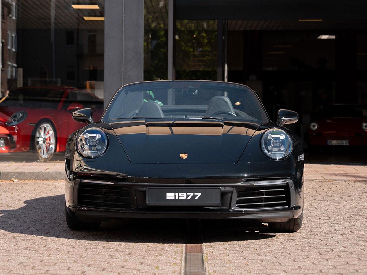 Porsche 911 992 Carrera Cabriolet