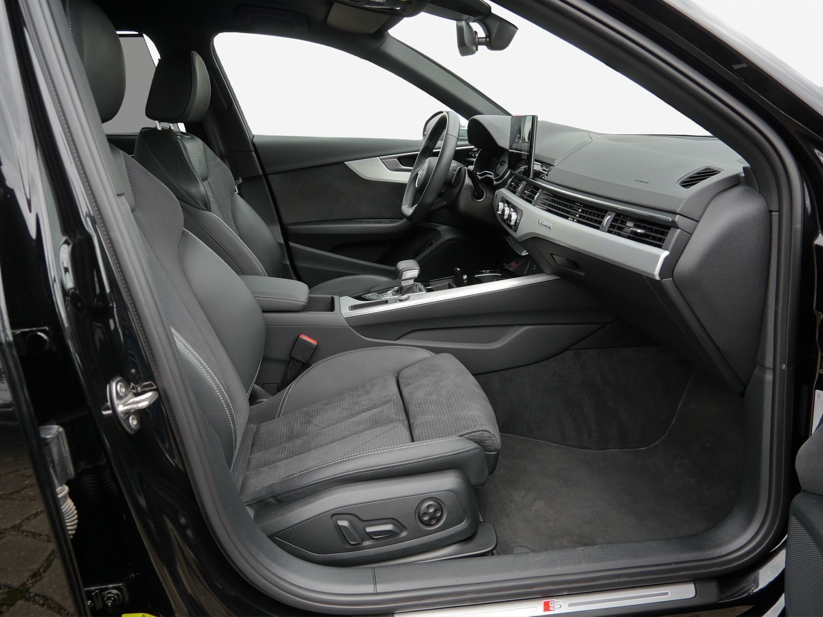 Audi S4 - Bild 4