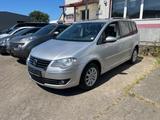 Volkswagen Touran Highline 1.4 Automatik - gebrauchte VW Touran aus dem Jahr 2009