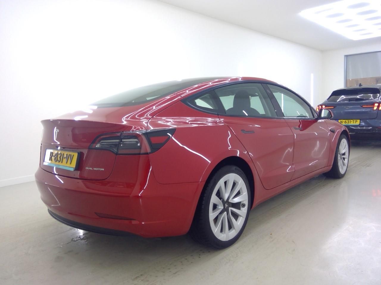 Tesla Model 3 Long-Range AWD 351pk 75 kWh 92.2% SoH UP imagem 3