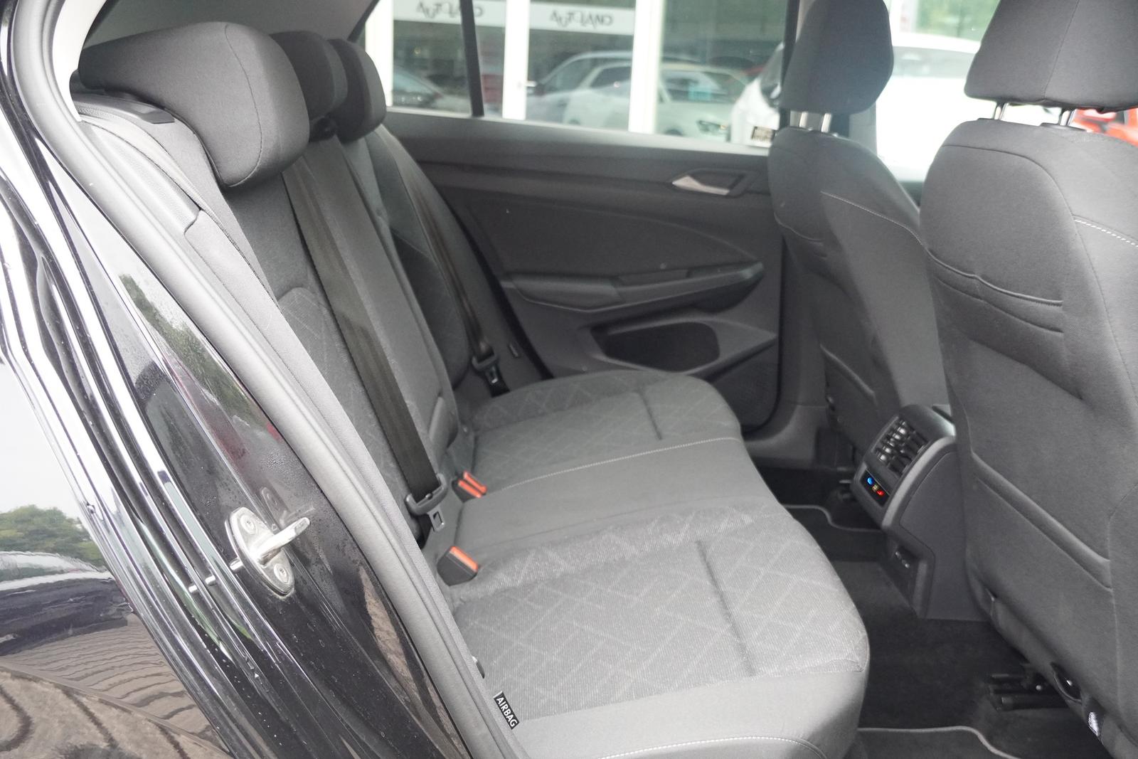 Volkswagen Golf VIII 1.5 TSI Life LED Navi PDC App-Connect, миниатюра 26