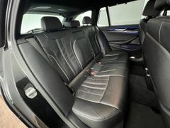BMW 520d TOURING xDrive M PAKET /89tKM / 2023/ 1.H BMW 520d TOURING xDrive M PAKET /89tKM / 2023/ 1.H