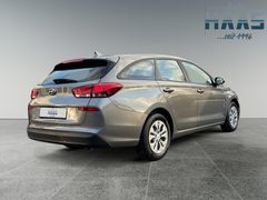 Fahrzeugabbildung Hyundai I30 Select 1,4 "NAVI-CAM-MULTI-SITZH-TEMPO-