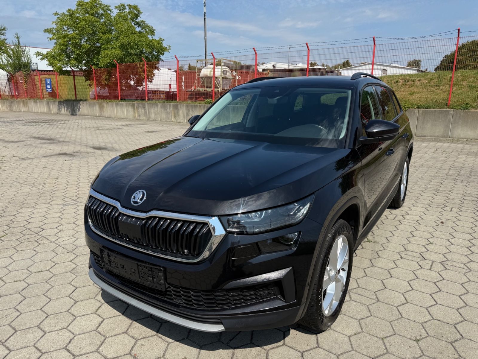 Skoda Kodiaq Tour 4x4 Automatik Navi Xenon imagem 3