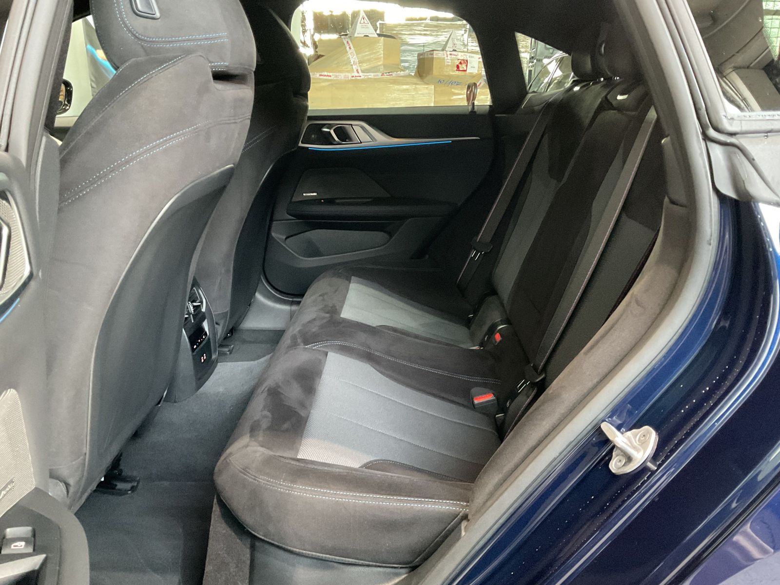 Fahrzeugeinzelansicht 13 Fahrzeugabbildung BMW i4 M60 |M Sportpaket Pro |Harman Kardon