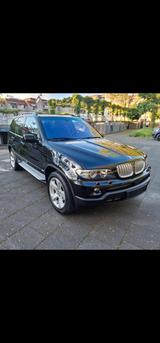 BMW X5 4.4i - - BMW X5 aus 2004: 4.4