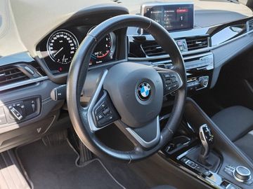 BMW X2 xDrive25d (2018 - 2024) DAB LED RFK Navi Shz