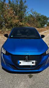 Peugeot 208 Elektromotor 136 GT Pack GT Pack - Peugeot 208 in Freiburg