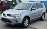 Mitsubishi Outlander 2.4 MIVEC 1.Hand 4WD 7Sitzer LPG Gas - gebrauchte Mitsubishi Outlander aus dem Jahr 2009