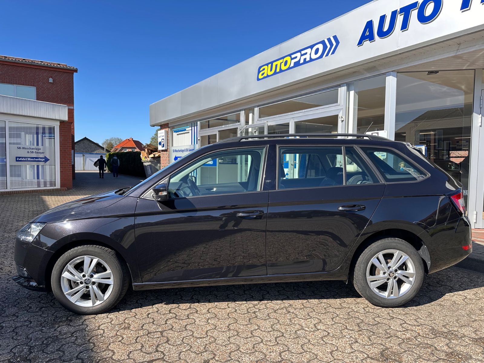 Fahrzeugabbildung SKODA Fabia Combi 1.0 TSI Ambition SHZG/PDC/BT/LM
