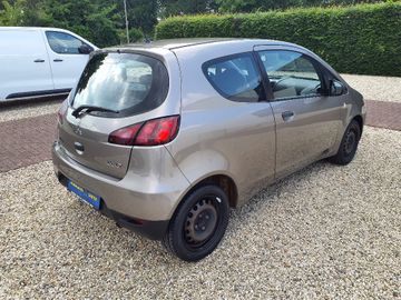 Bild 3 Mitsubishi Colt 3-T 1,1 Inform - KLIMAAUT,CD/MP3