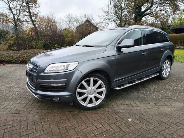 Audi Q7 3.0 TDI quattro Offroad Paket S-Li...